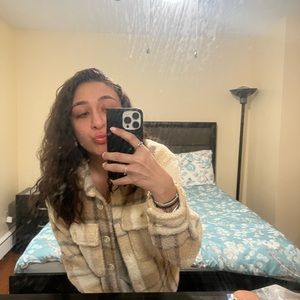 Meet your Posher, Mariam